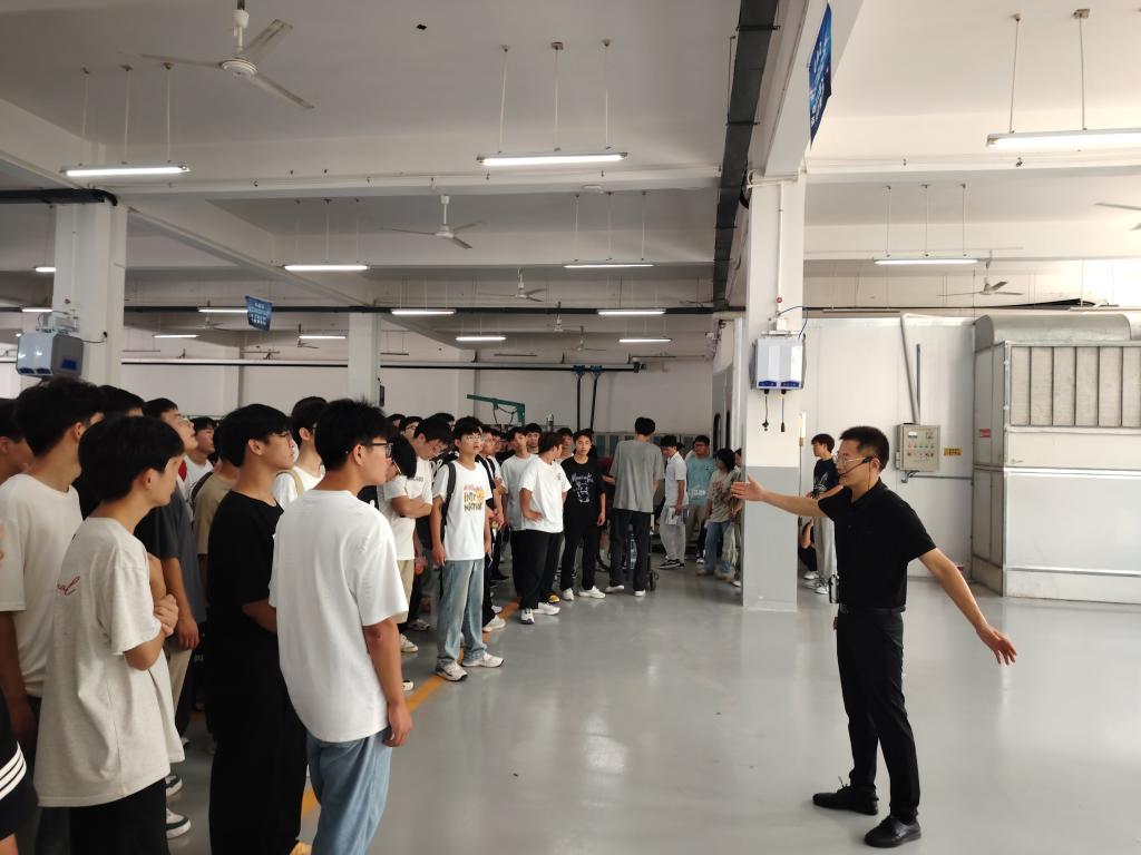 谈球吧体育官网入口