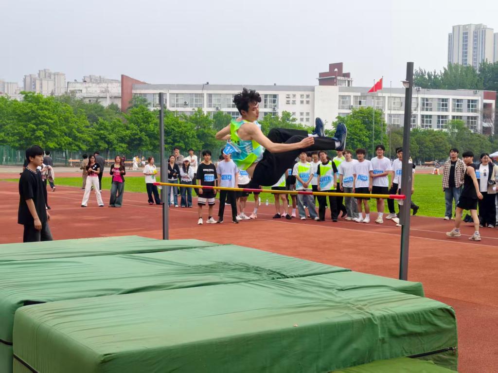 谈球吧体育官网入口