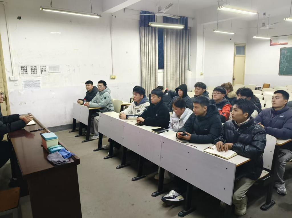 谈球吧体育官网入口