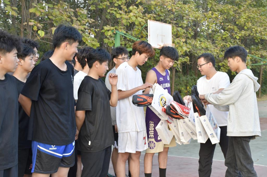 谈球吧体育官网入口