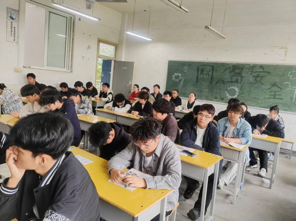 谈球吧体育官网入口