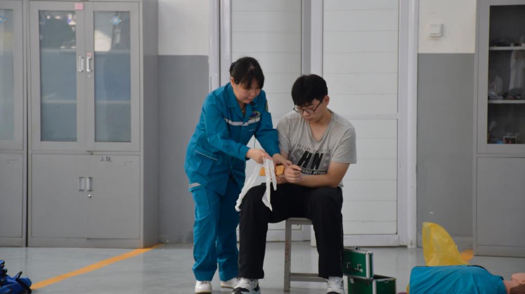 谈球吧体育官网入口