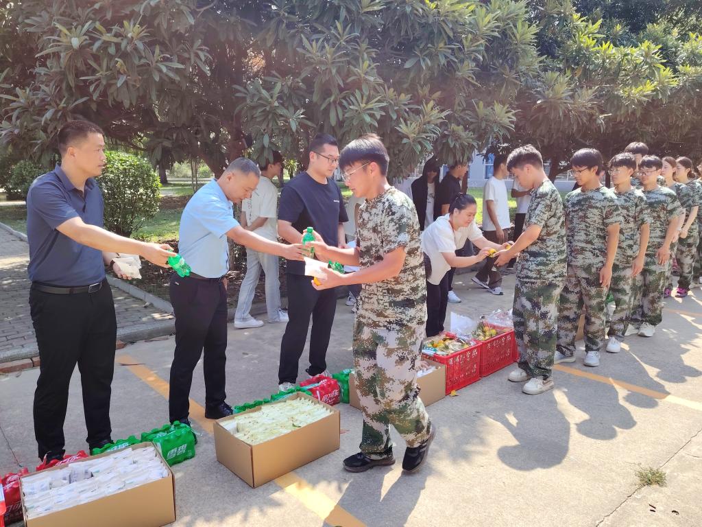 谈球吧体育官网入口