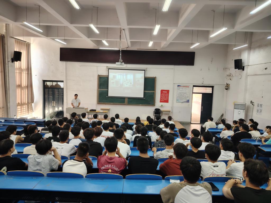谈球吧体育官网入口