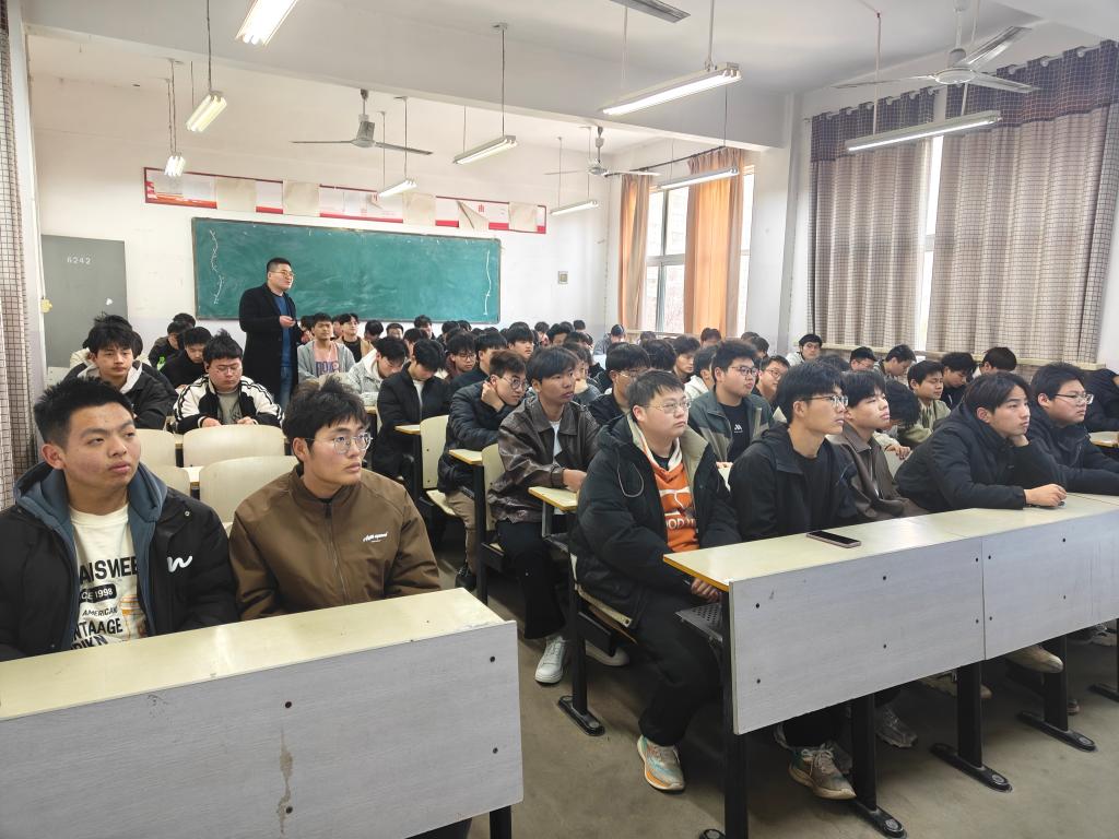 谈球吧体育官网入口
