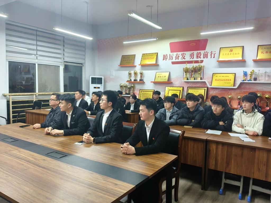 谈球吧体育官网入口